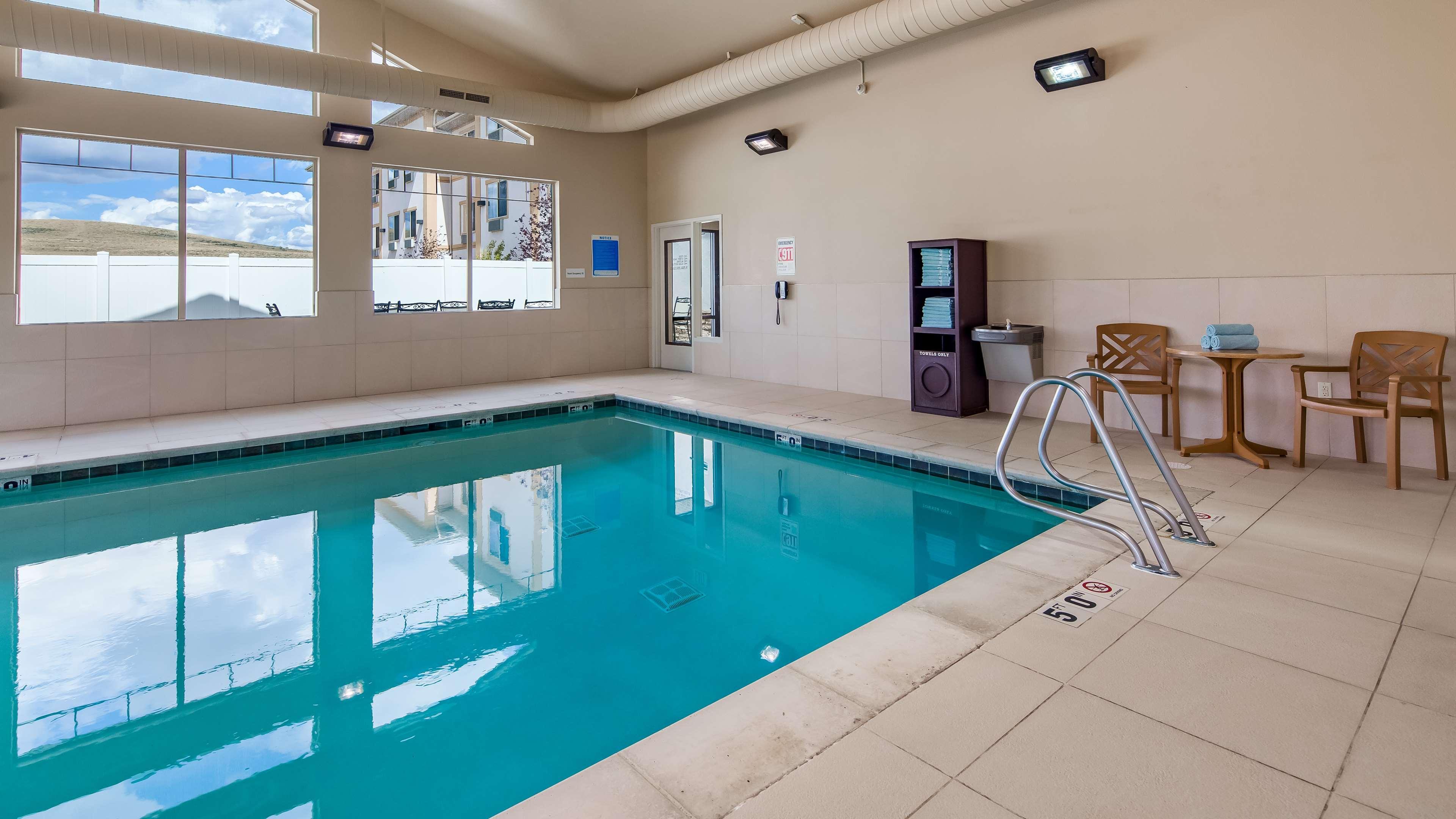 Western Fossil Country & Hotel Kemmerer