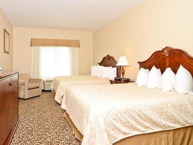 Western Fossil Country & Hotel 3*