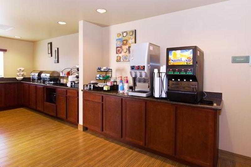 Western Fossil Country & Hotel 3*