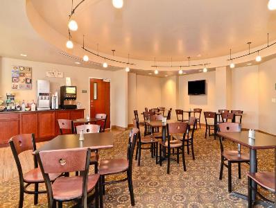 Western Fossil Country & Hotel 3*