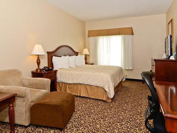 Western Fossil Country & Hotel